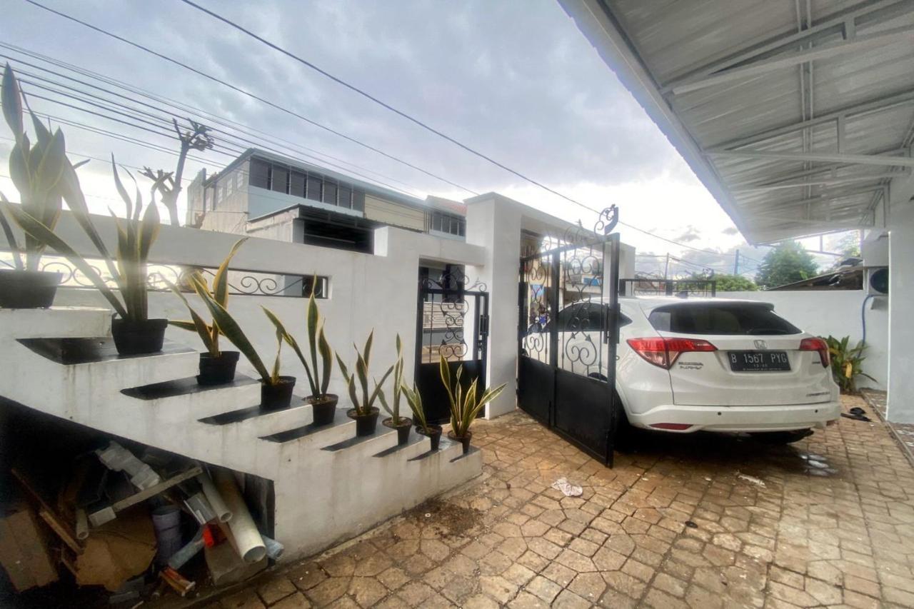 Express O 92147 Nia Residence Depok Exterior foto